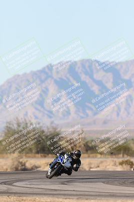 media/Dec-07-2025-CVMA (Sun) [[3e7d2de5dc]]/Race 16-Formula Middleweight/